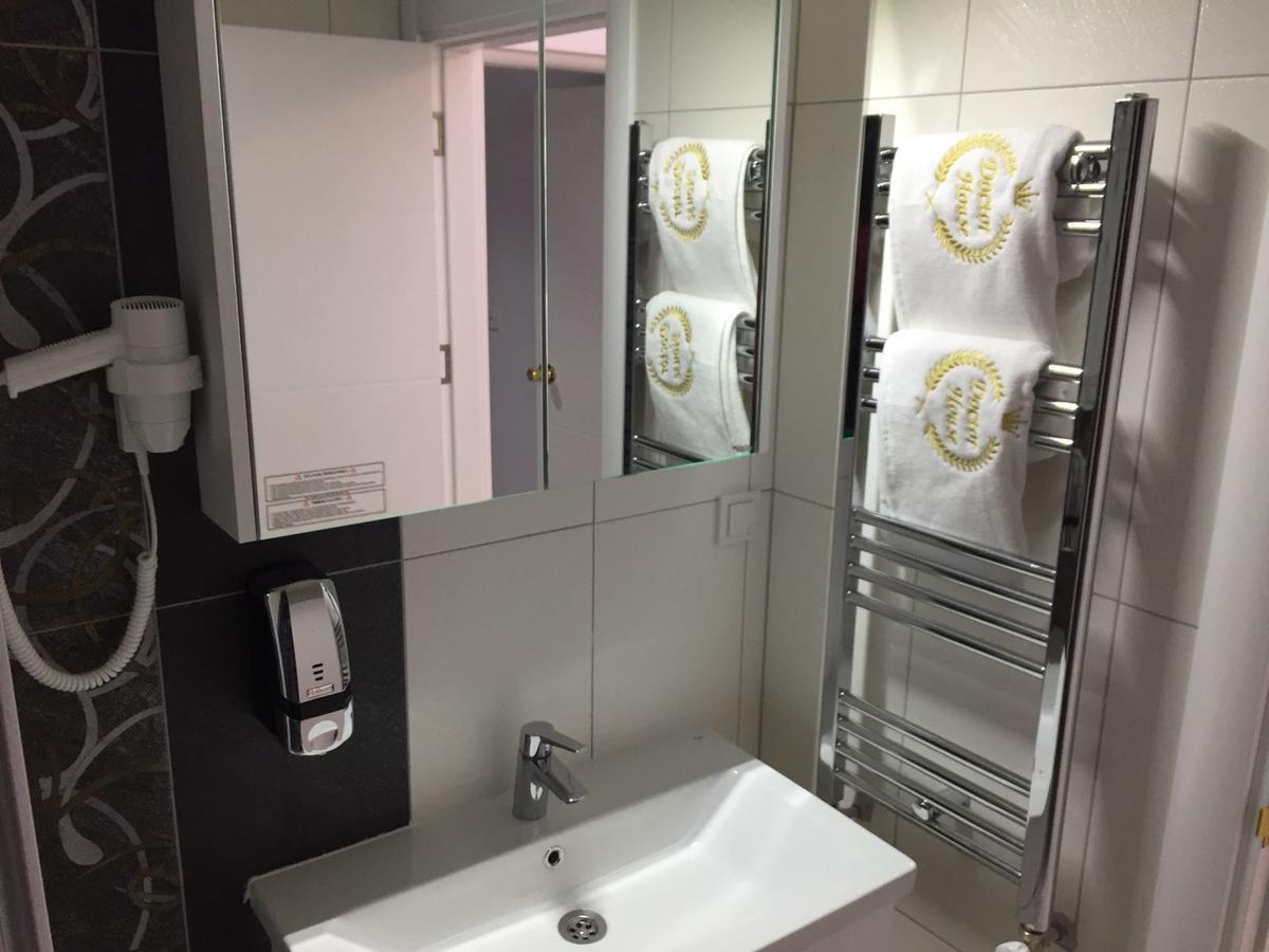 Doctor House Hotel Talas Buitenkant foto